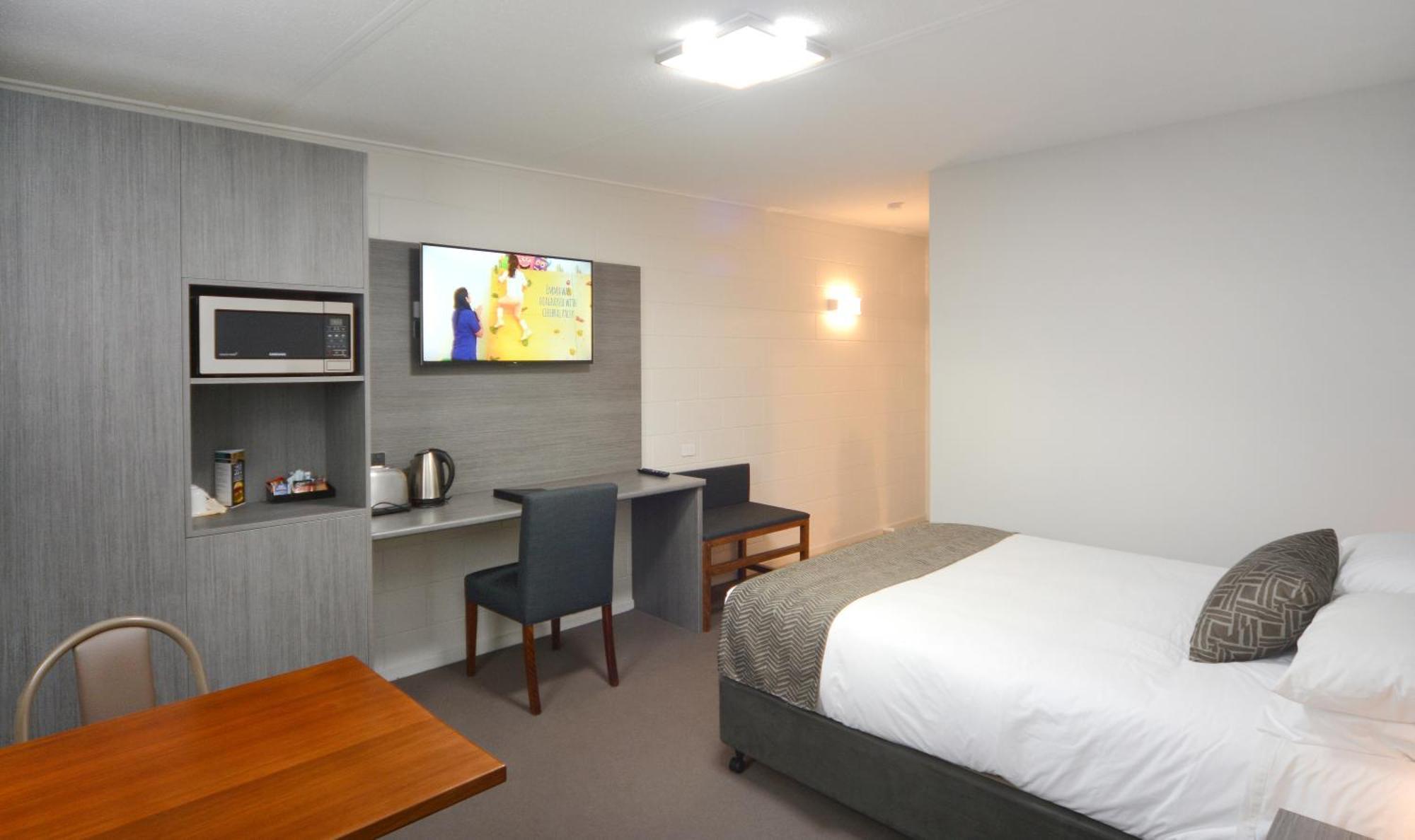 Bridge Hotel Smithton Room photo