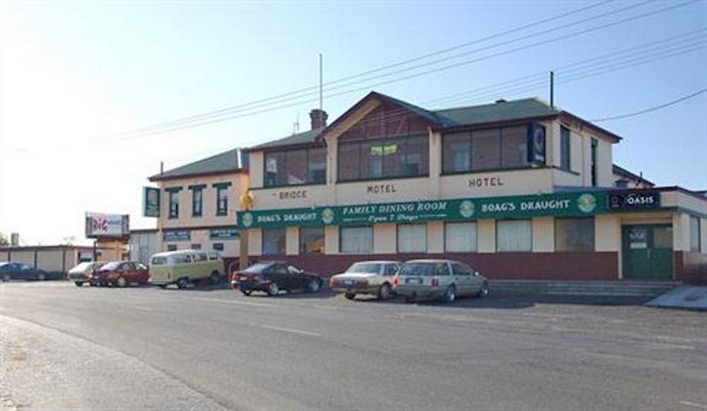 Bridge Hotel Smithton Exterior photo