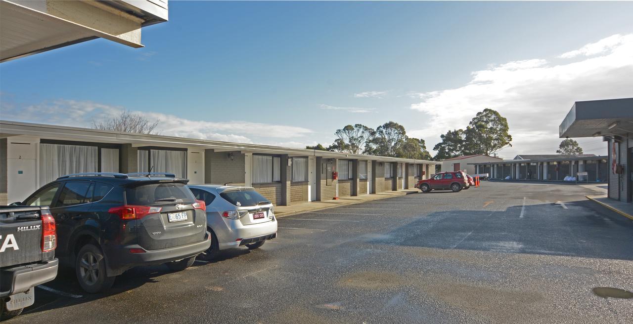 Bridge Hotel Smithton Exterior photo