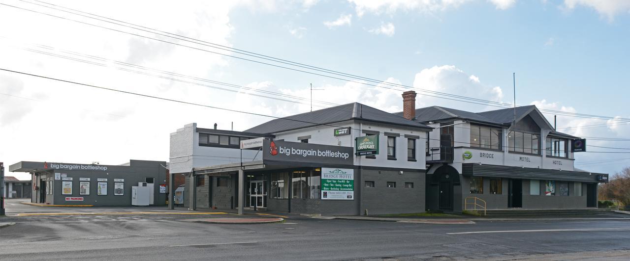 Bridge Hotel Smithton Exterior photo