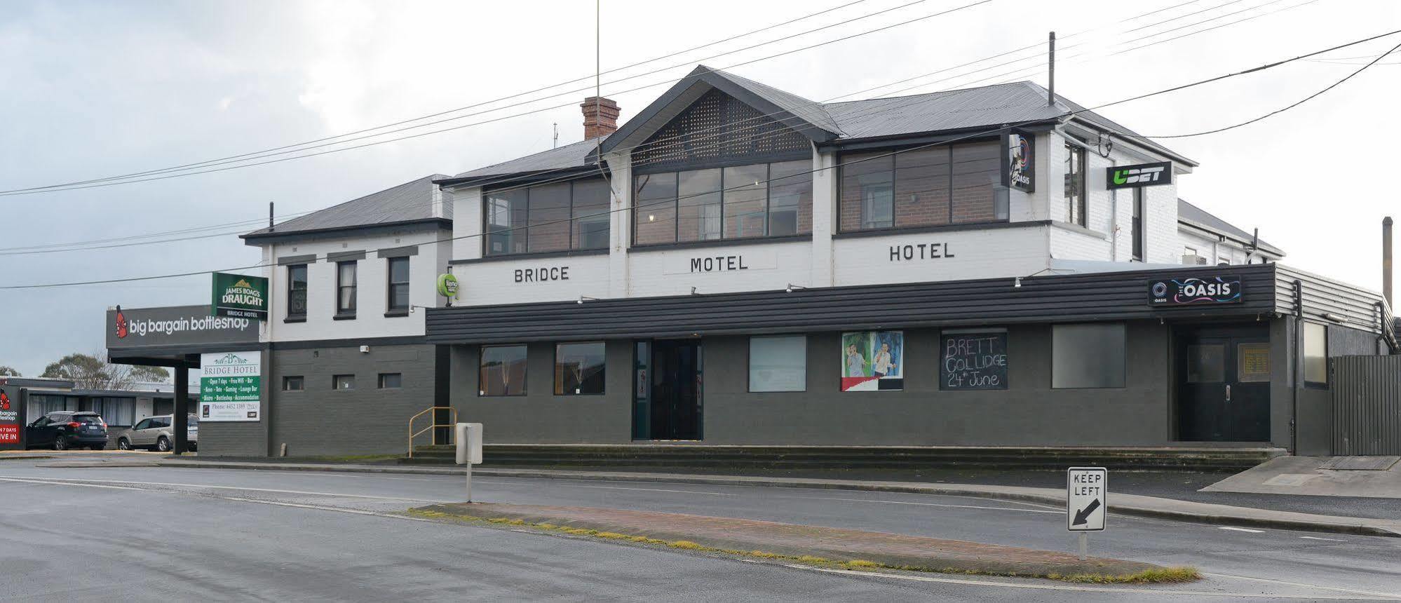 Bridge Hotel Smithton Exterior photo